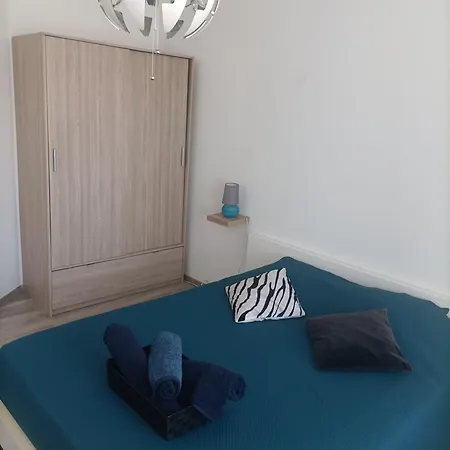 Appartement Superbe Dans Avec Jardin *