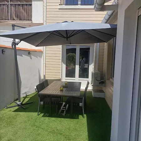 Appartement Superbe Dans Avec Jardin Royan